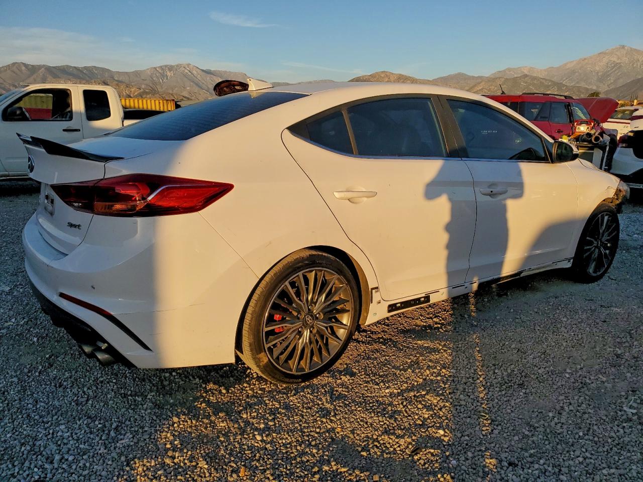 2018 HYUNDAI ELANTRA SPORT photo 5