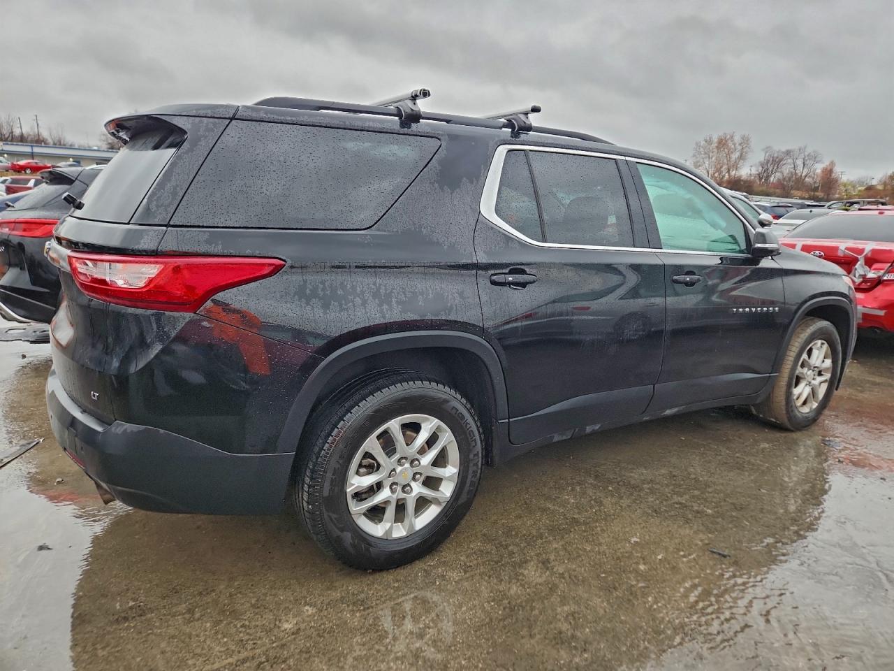 2019 CHEVROLET TRAVERSE LT photo 3