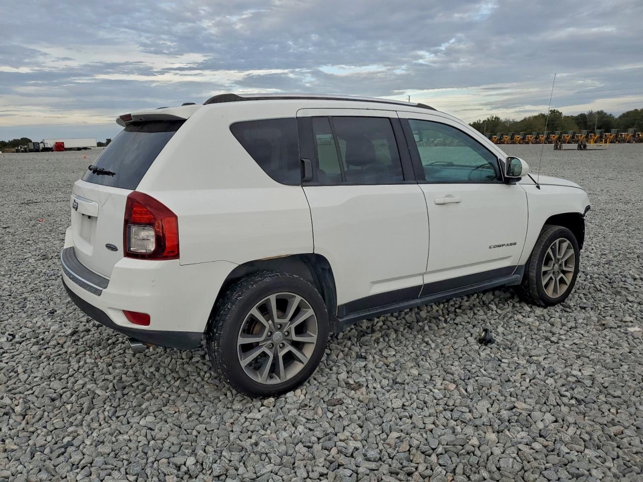 2016 JEEP COMPASS LATITUDE photo 7