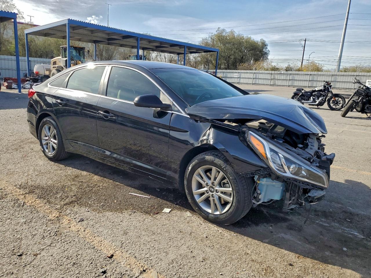 2017 HYUNDAI SONATA SE photo 4