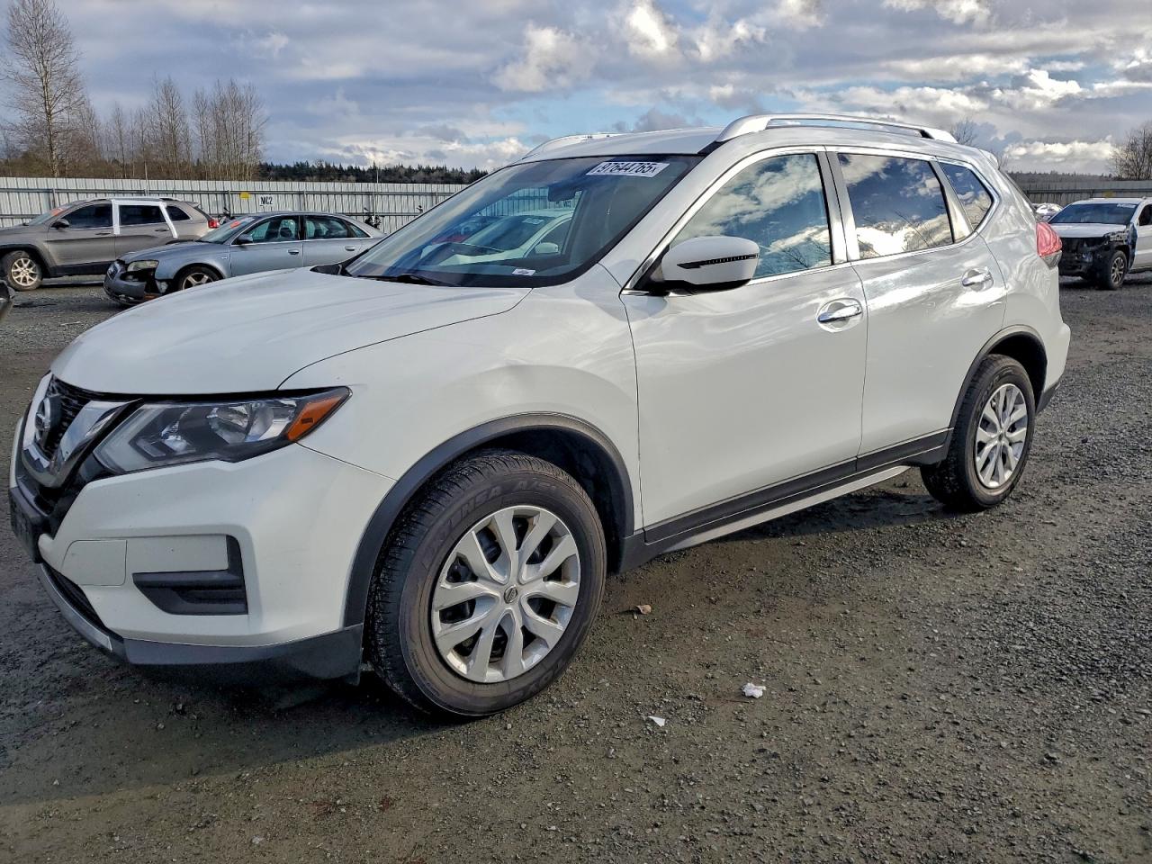 2017 NISSAN ROGUE