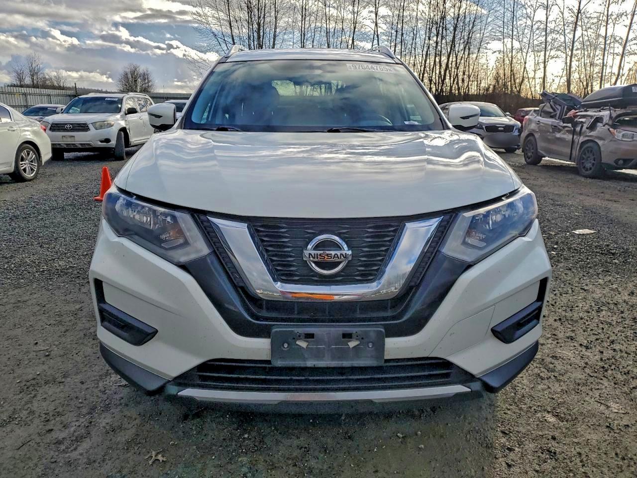 2017 NISSAN ROGUE S photo 5