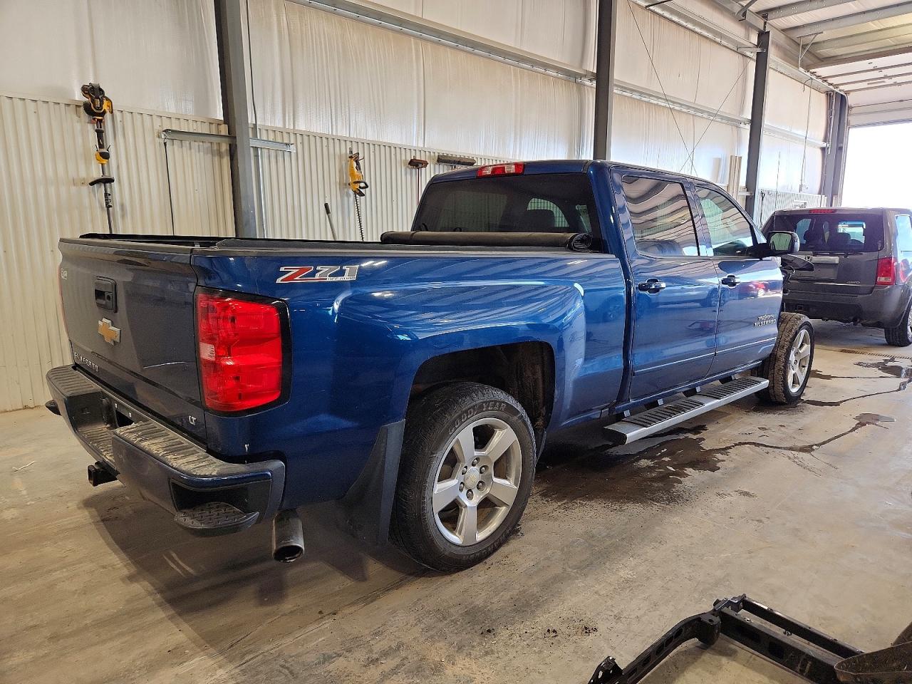 2017 CHEVROLET SILVERADO K1500 LT photo 3