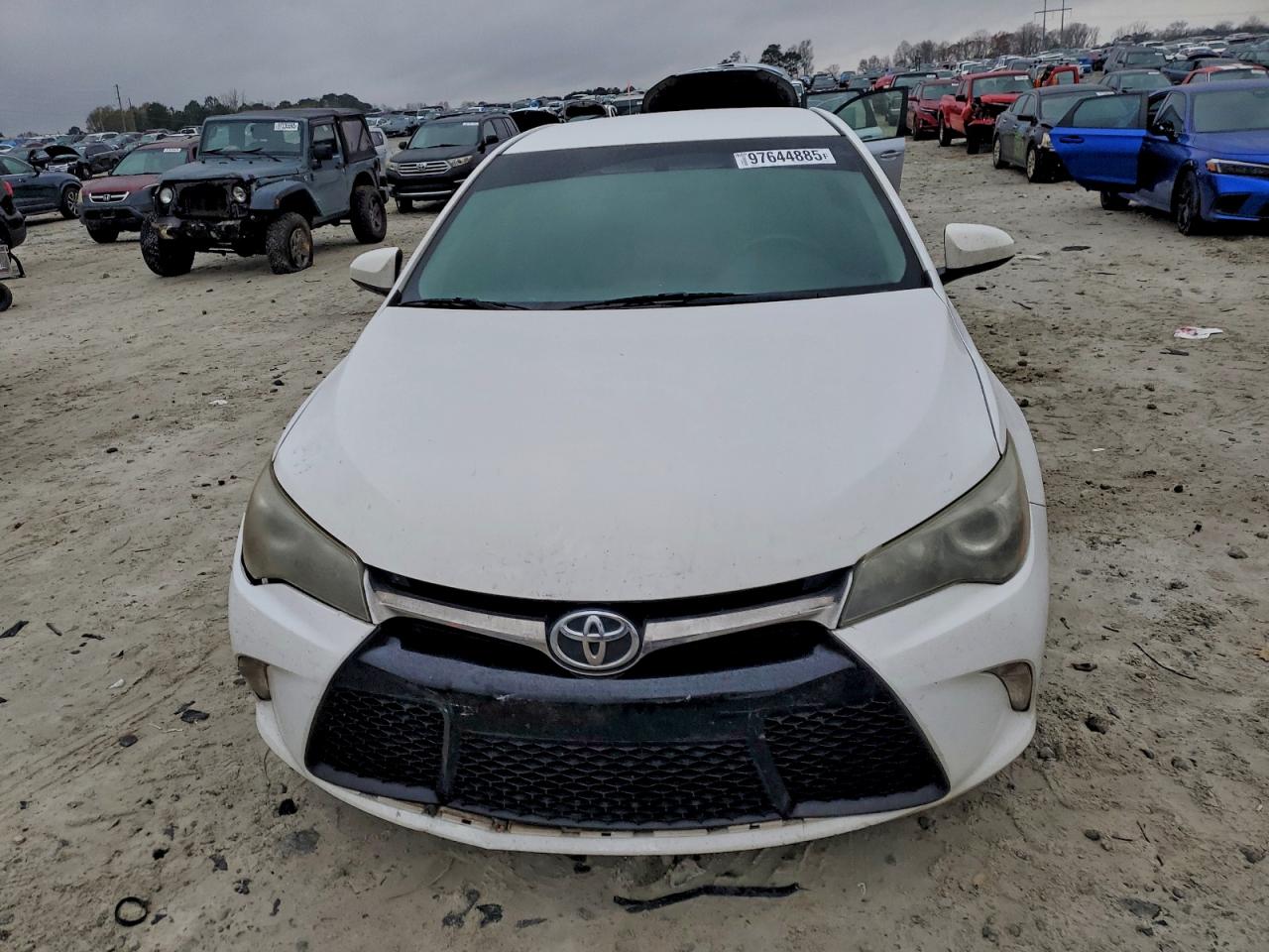 2017 TOYOTA CAMRY LE photo 17