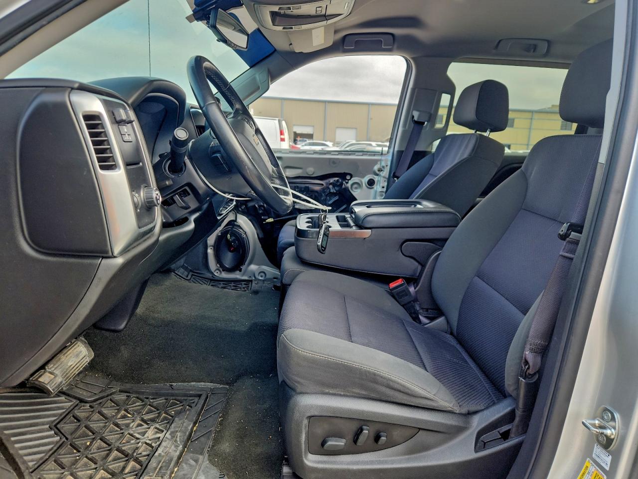 2017 CHEVROLET SILVERADO C1500 LT photo 7
