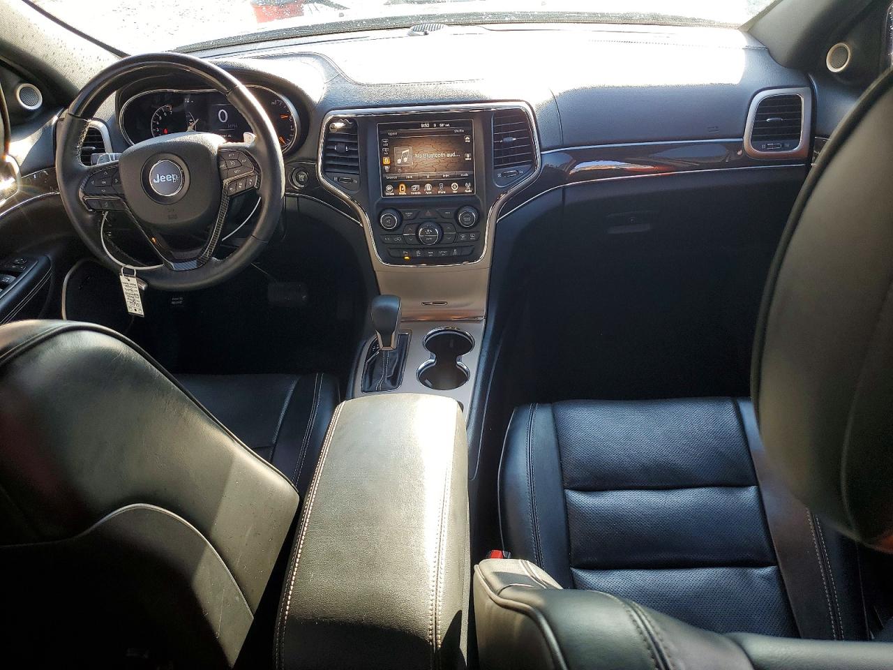 2016 JEEP GRAND CHEROKEE OVERLAND photo 22