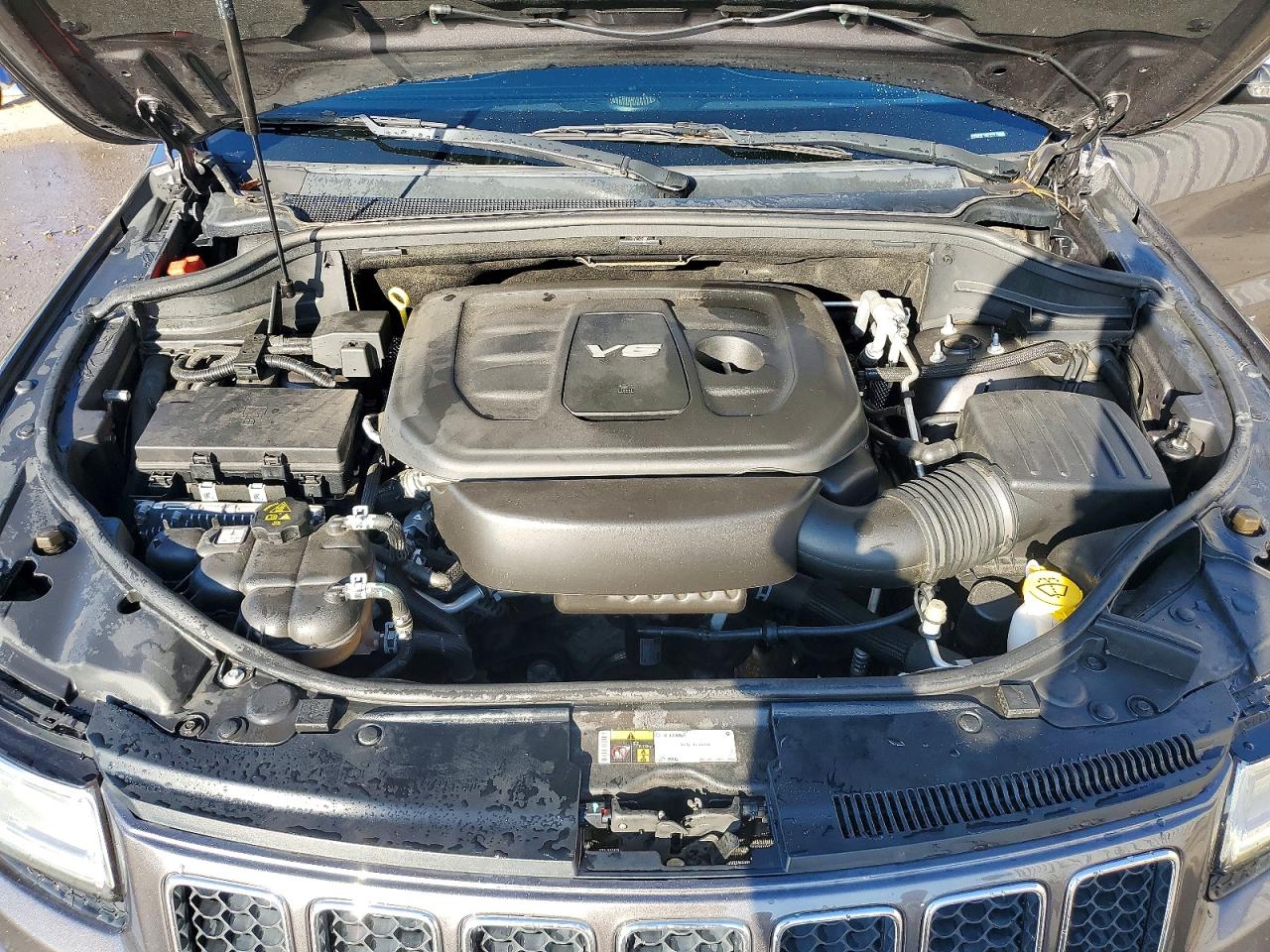 2016 JEEP GRAND CHEROKEE OVERLAND photo 34