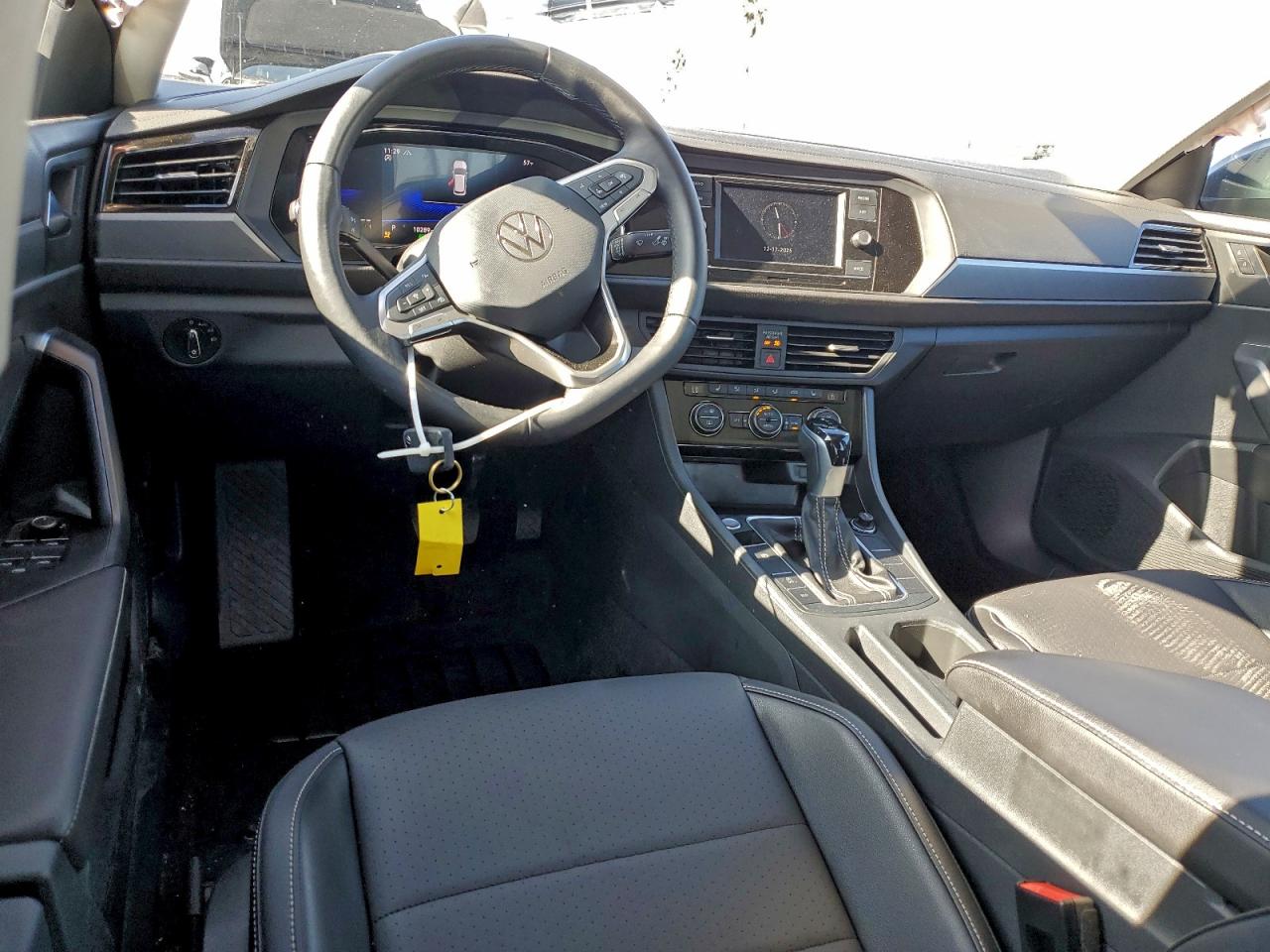 2023 VOLKSWAGEN JETTA SE photo 8