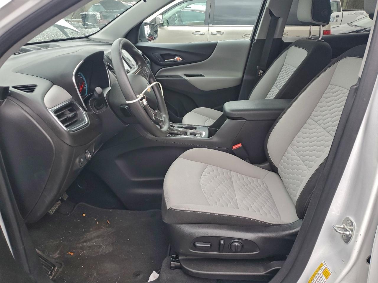 2021 CHEVROLET EQUINOX LS photo 7