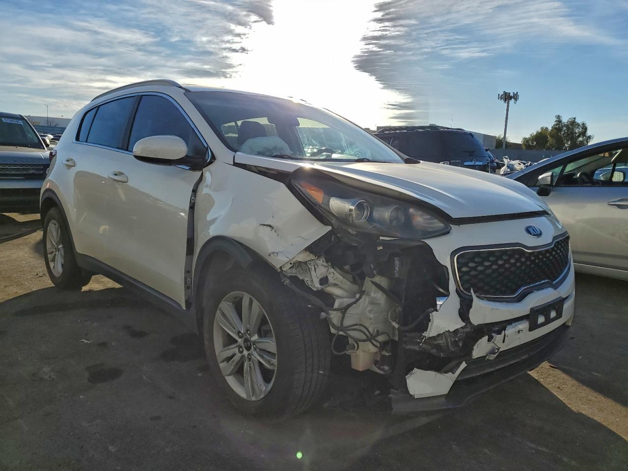 2017 KIA SPORTAGE LX photo 4
