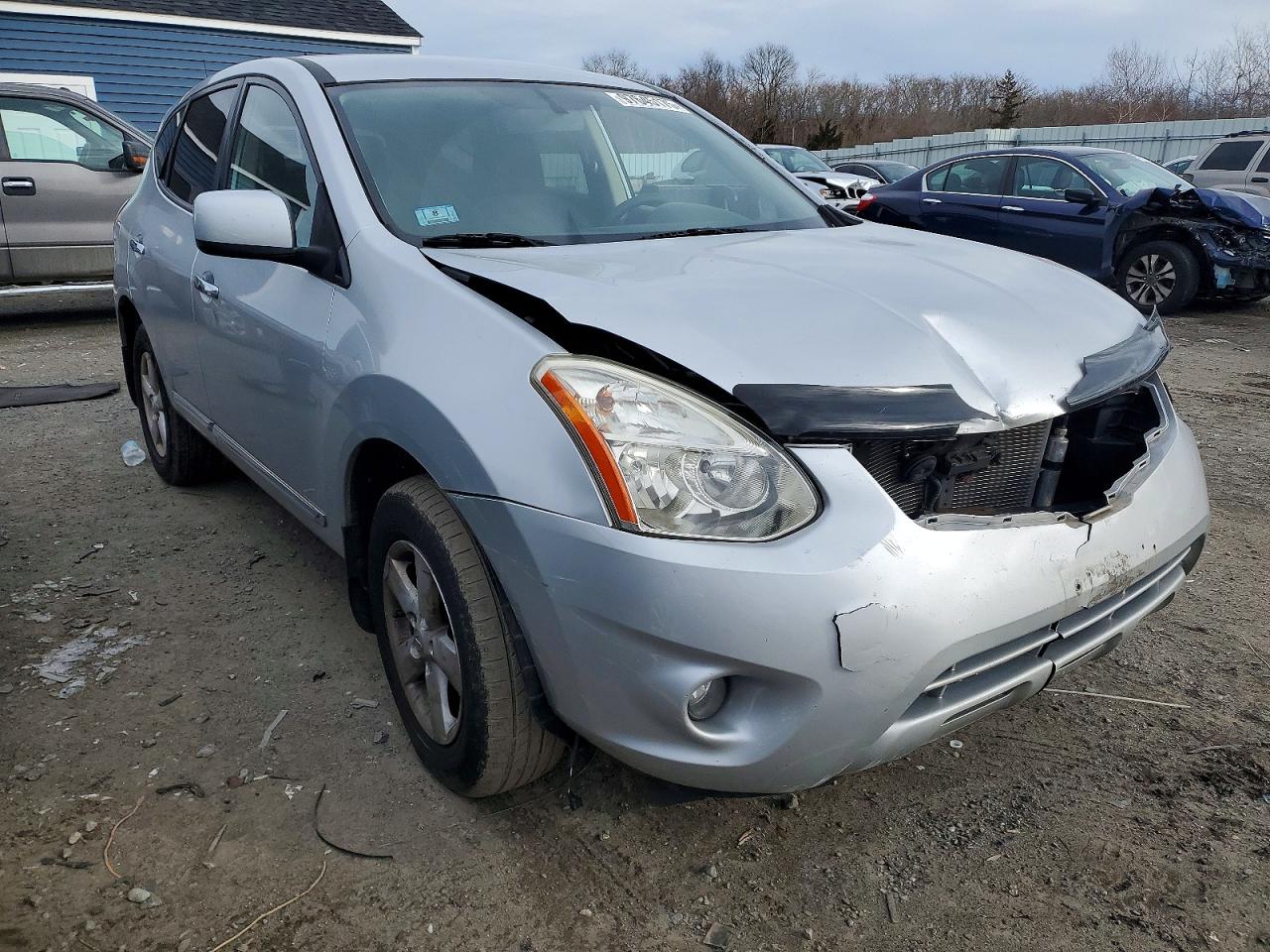 2013 NISSAN ROGUE S photo 4