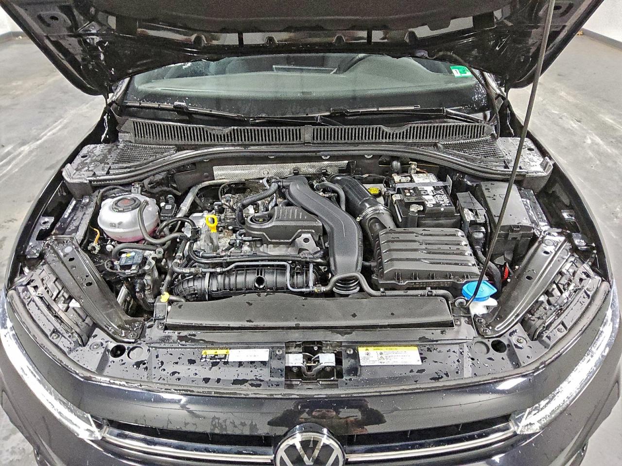 2025 VOLKSWAGEN JETTA SPORT photo 11