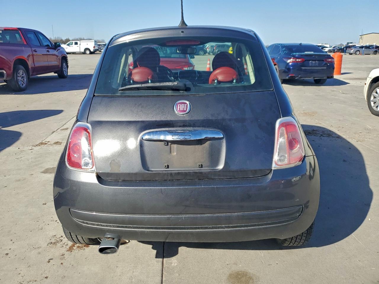 2017 FIAT 500 POP photo 11