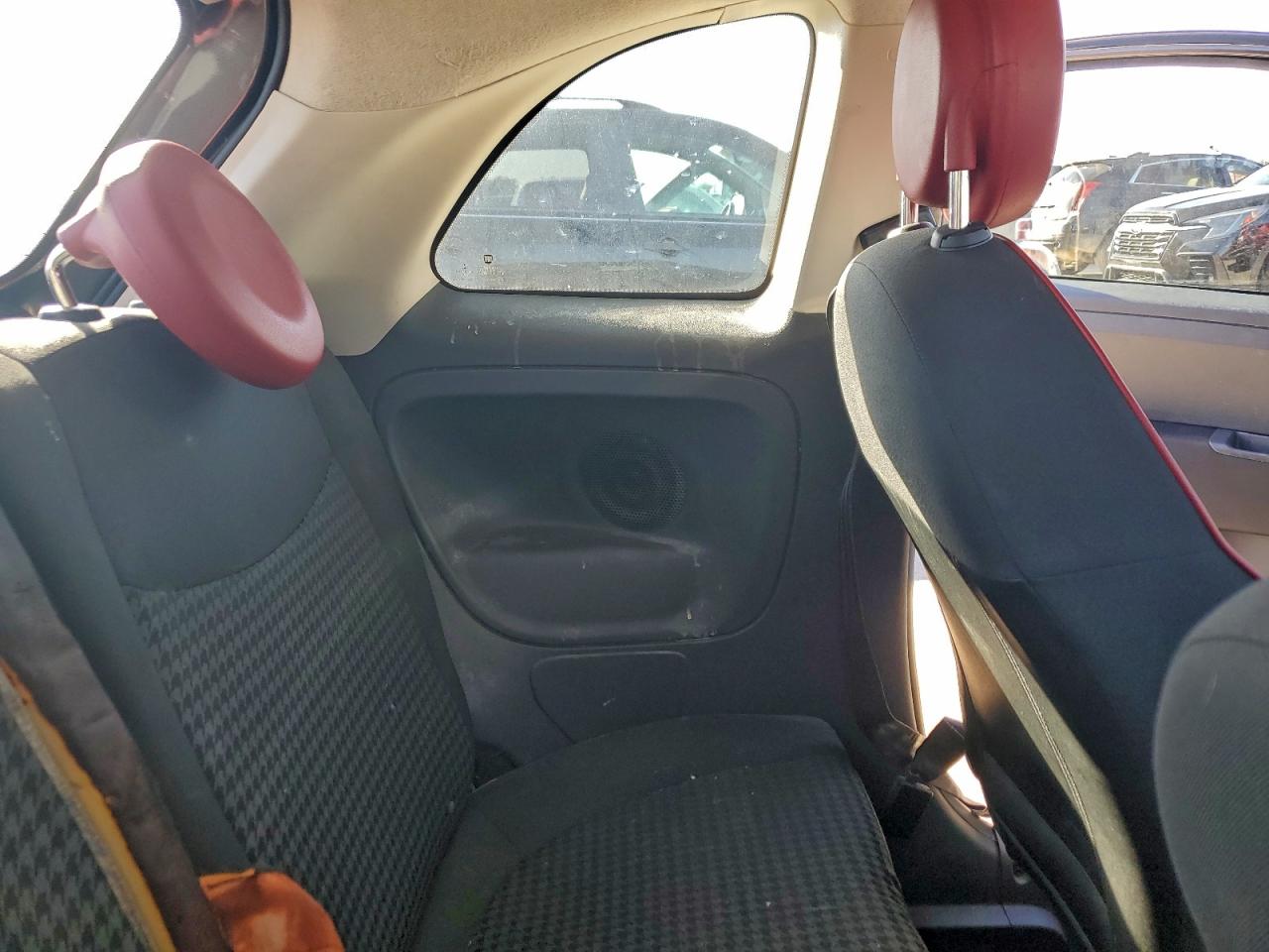2017 FIAT 500 POP photo 19