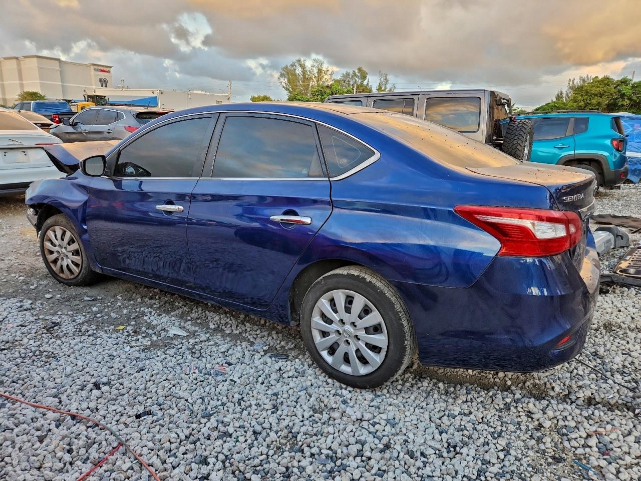 2019 NISSAN SENTRA S photo 2