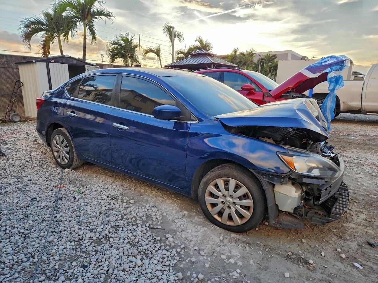 2019 NISSAN SENTRA S photo 4