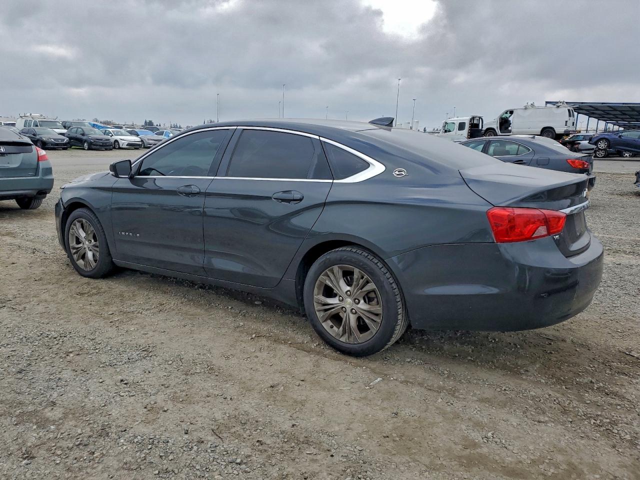 2015 CHEVROLET IMPALA LT photo 2