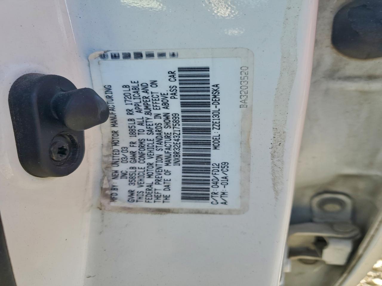 2003 TOYOTA COROLLA CE photo 12