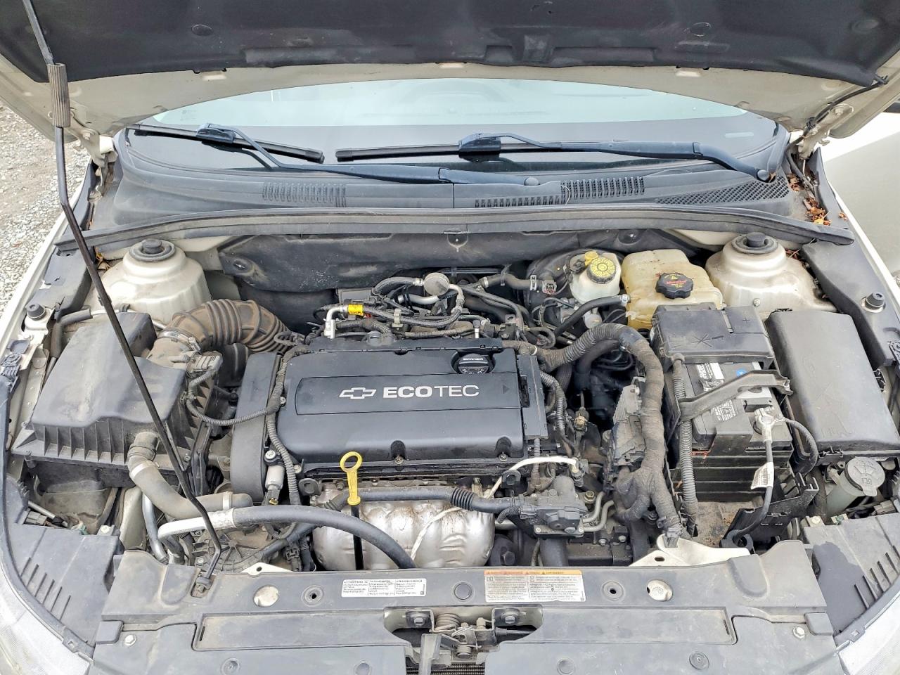 2014 CHEVROLET CRUZE LS photo 11