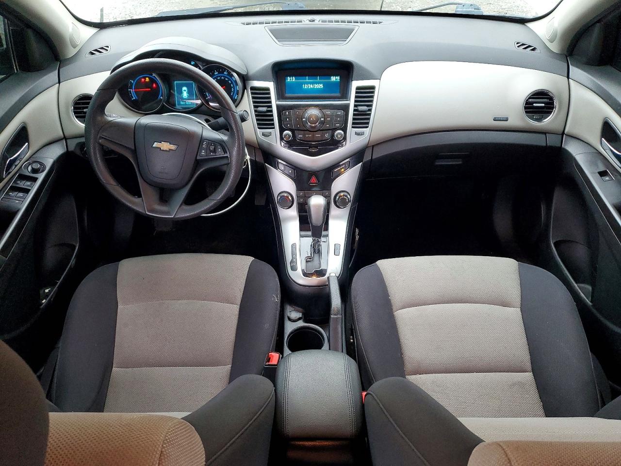 2014 CHEVROLET CRUZE LS photo 8