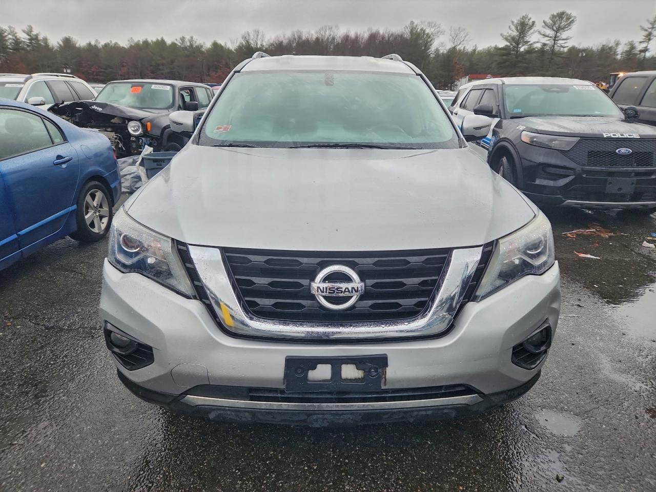 2017 NISSAN PATHFINDER S photo 5