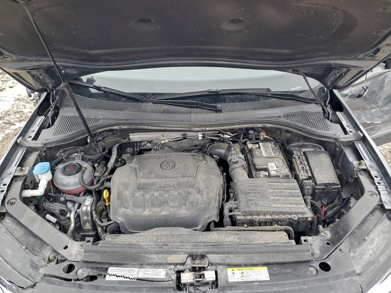 2021 VOLKSWAGEN TIGUAN SE photo 34