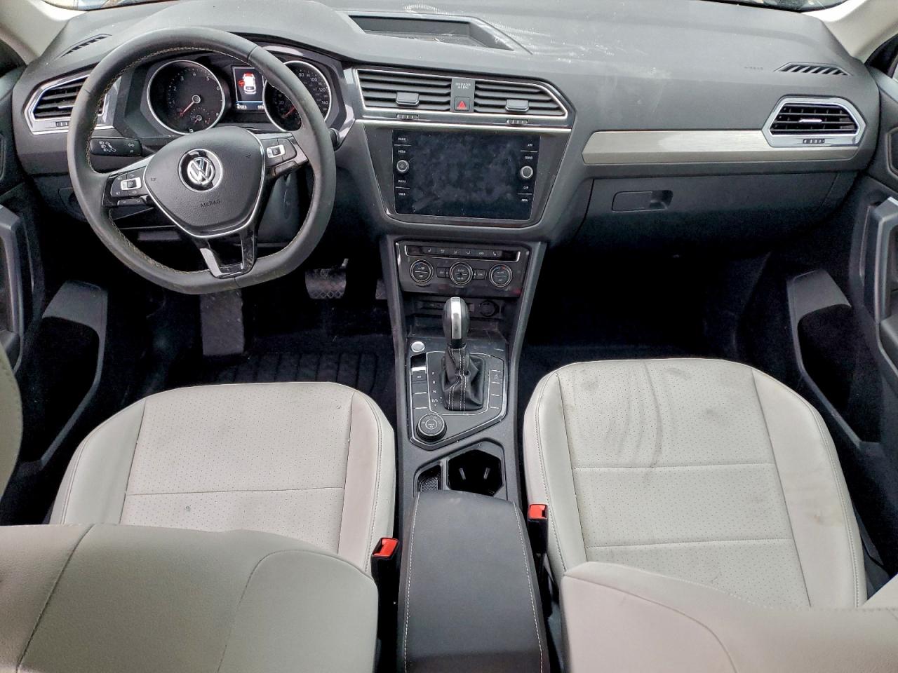 2021 VOLKSWAGEN TIGUAN SE photo 22