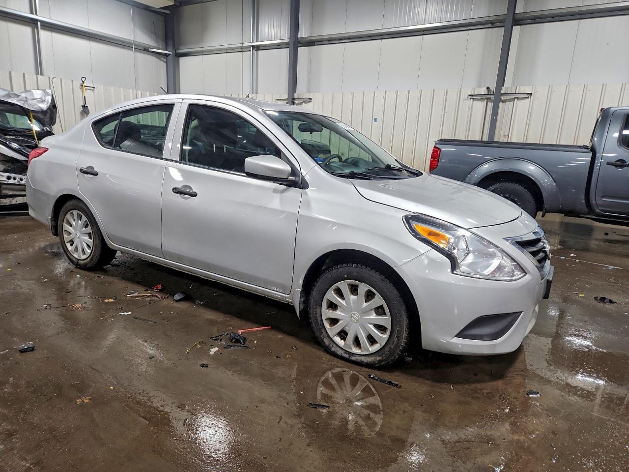 2018 NISSAN VERSA S photo 7