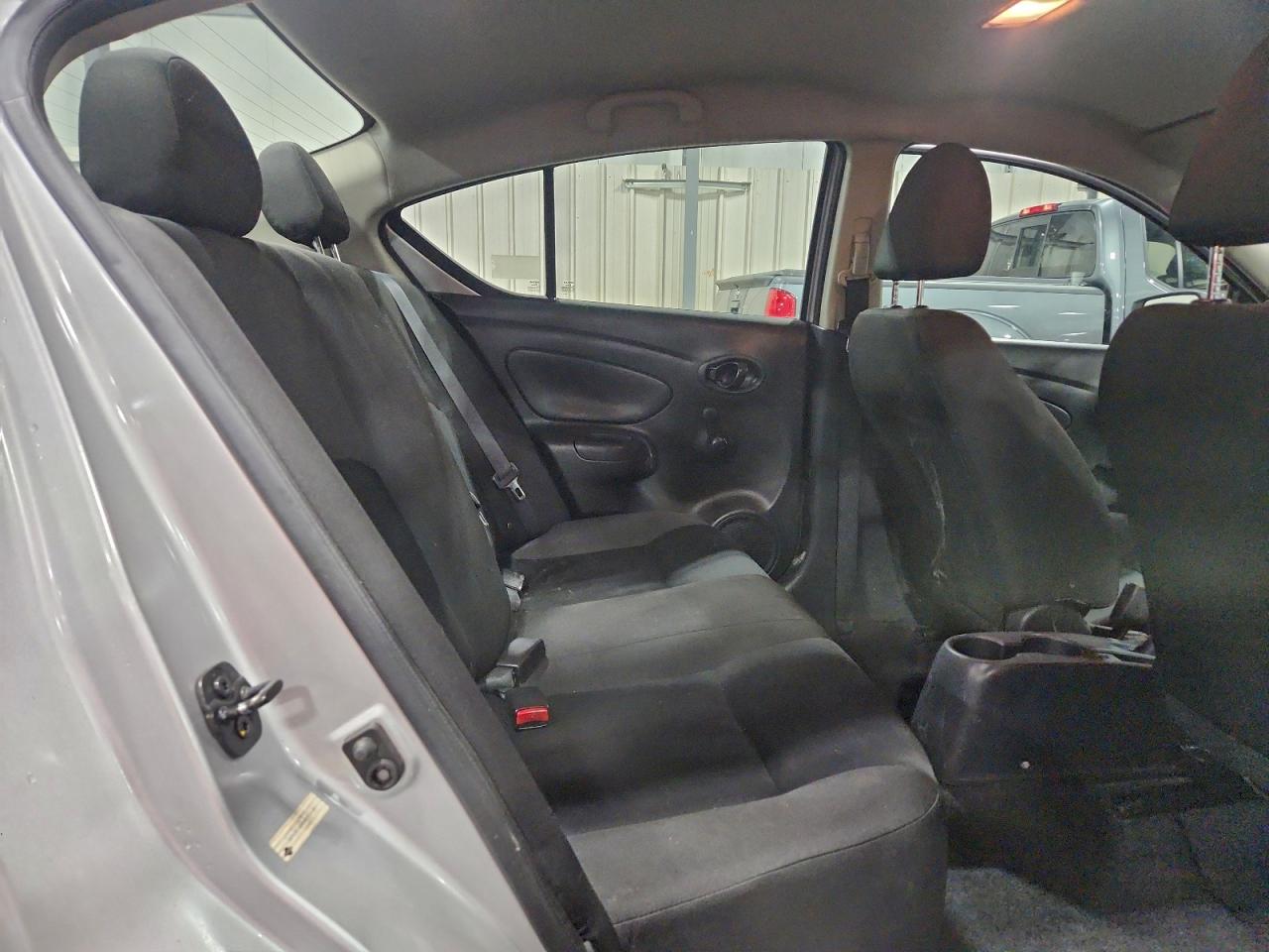 2018 NISSAN VERSA S photo 19