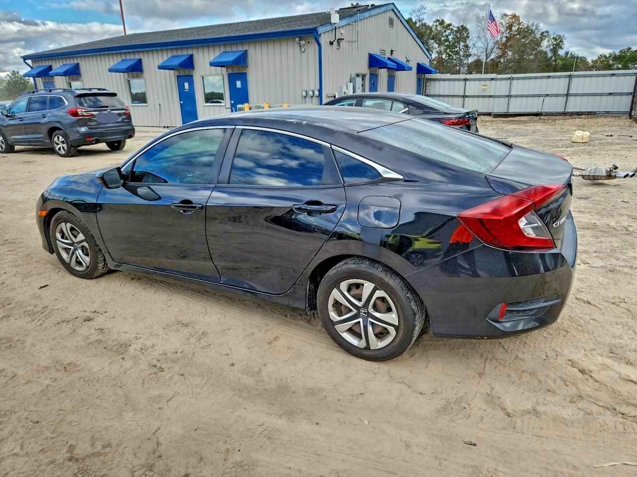 2017 HONDA CIVIC LX photo 2
