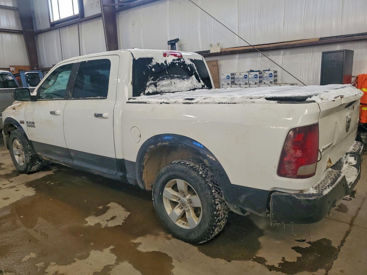 2014 RAM 1500 SLT photo 2