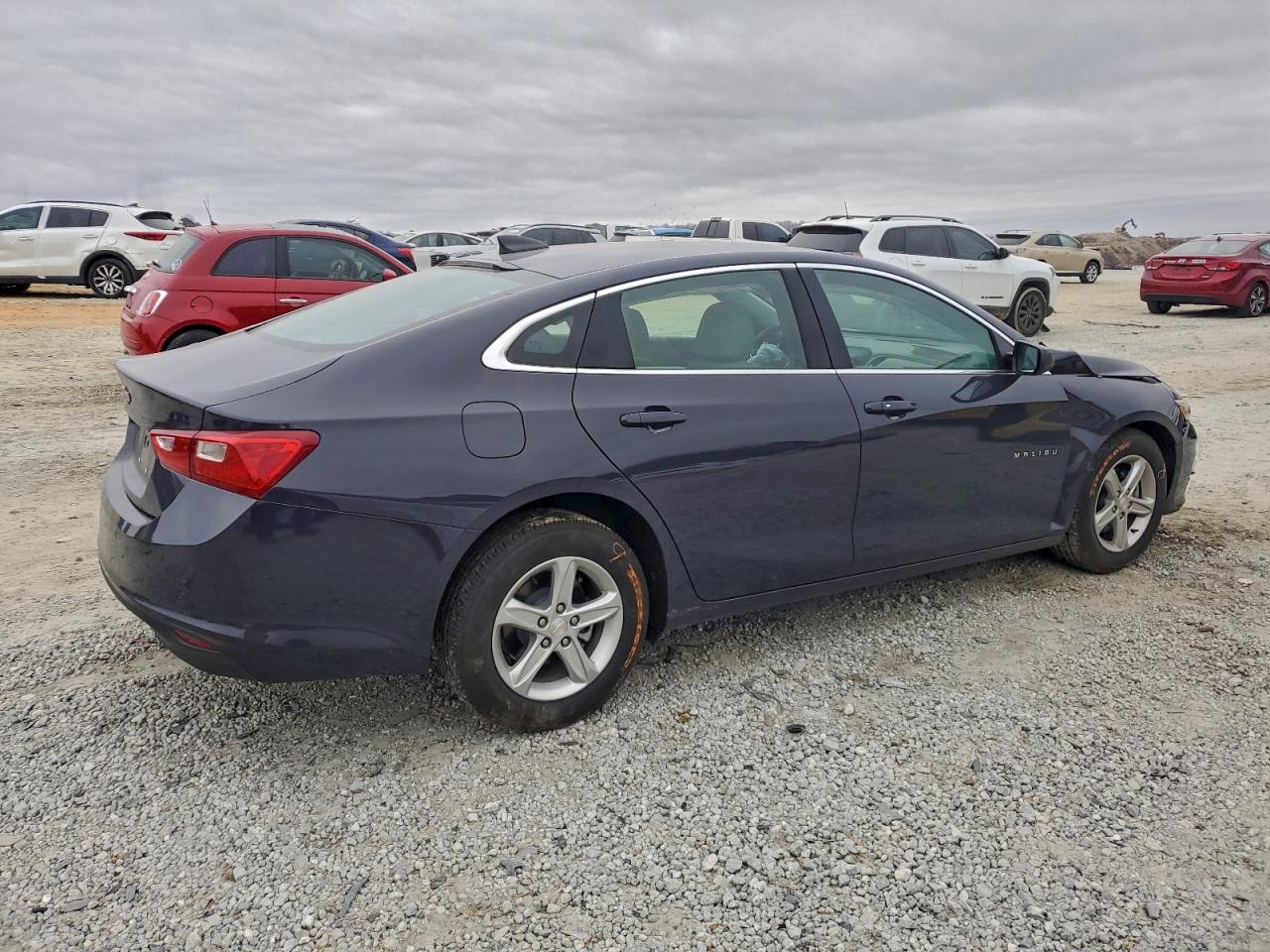 2025 CHEVROLET MALIBU LS photo 3