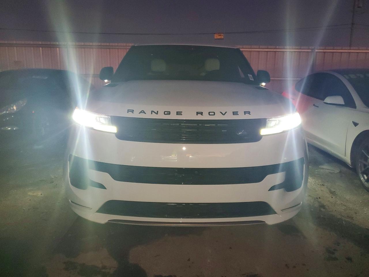 2025 LAND ROVER RANGE ROVER SPORT DYNAMIC SE photo 5
