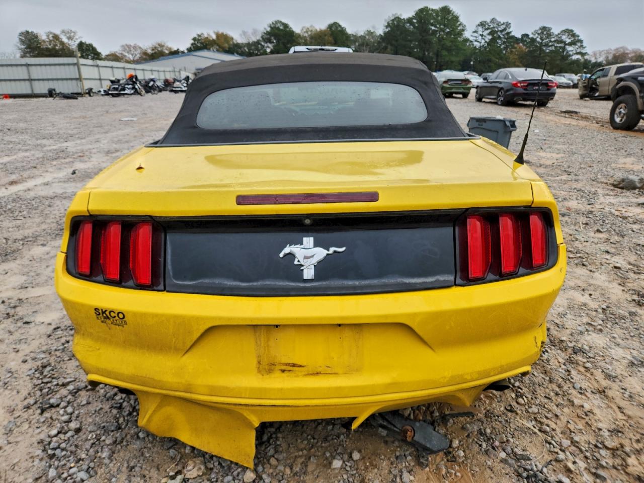 2016 FORD MUSTANG photo 6