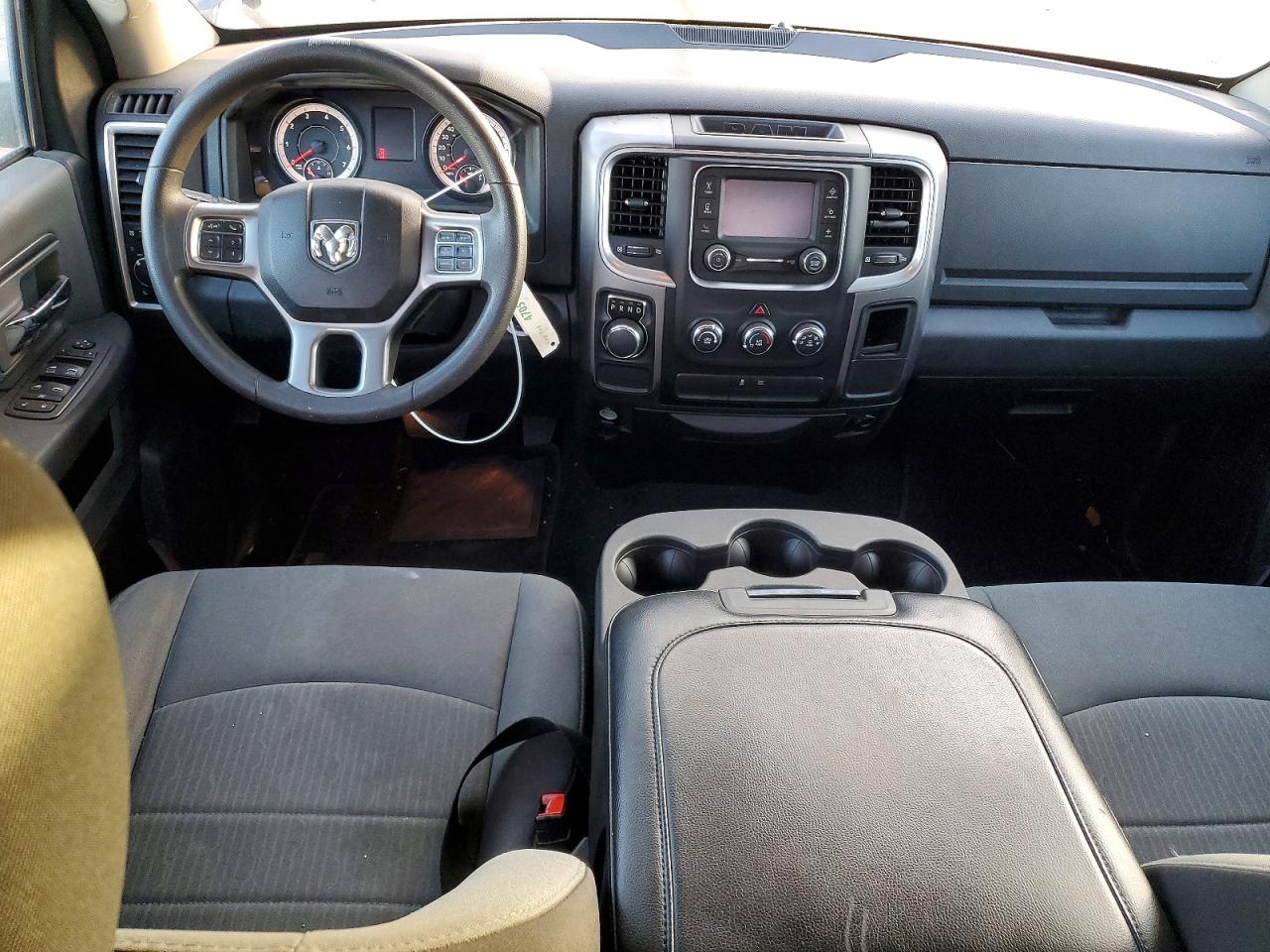 2021 RAM 1500 CLASSIC SLT photo 8