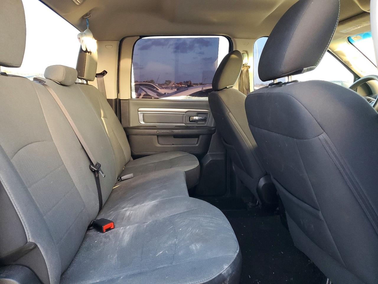 2021 RAM 1500 CLASSIC SLT photo 10