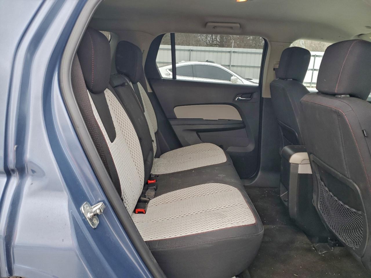 2011 GMC TERRAIN SLE photo 11