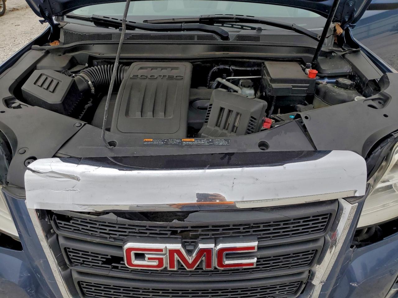 2011 GMC TERRAIN SLE photo 12
