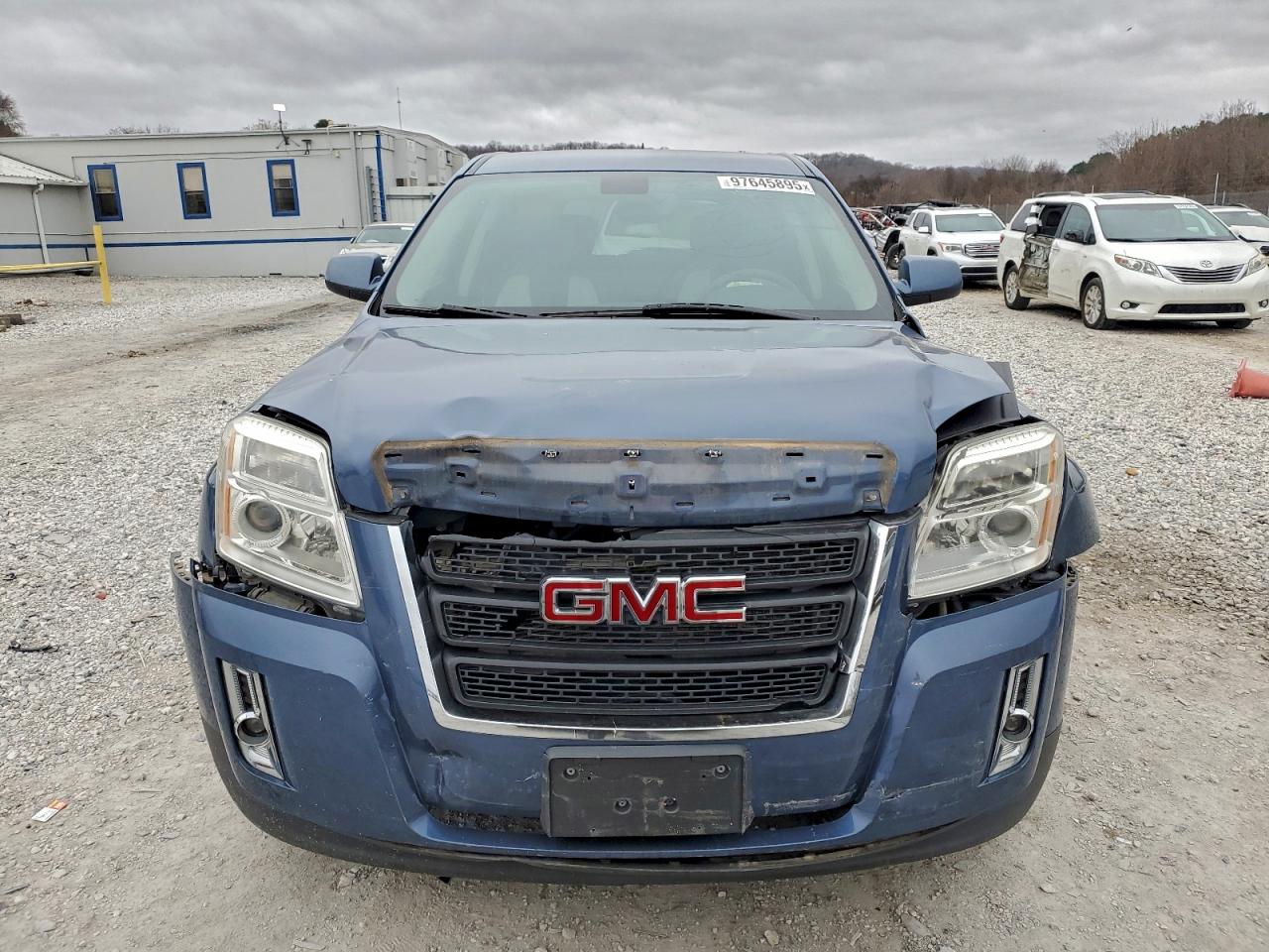 2011 GMC TERRAIN SLE photo 5