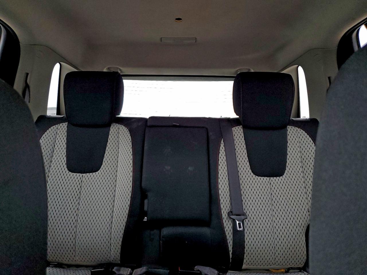 2011 GMC TERRAIN SLE photo 10