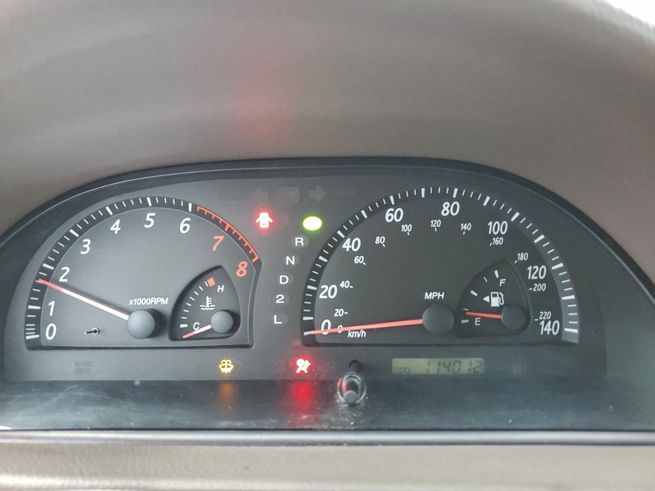 2004 TOYOTA CAMRY LE photo 9