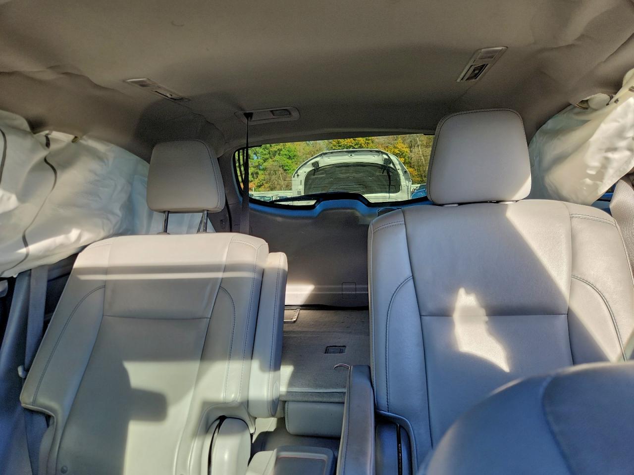 2016 TOYOTA HIGHLANDER XLE photo 10