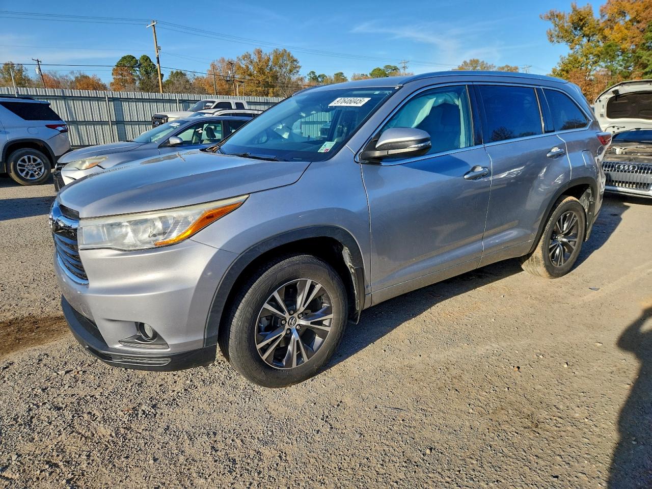 2016 TOYOTA HIGHLANDER