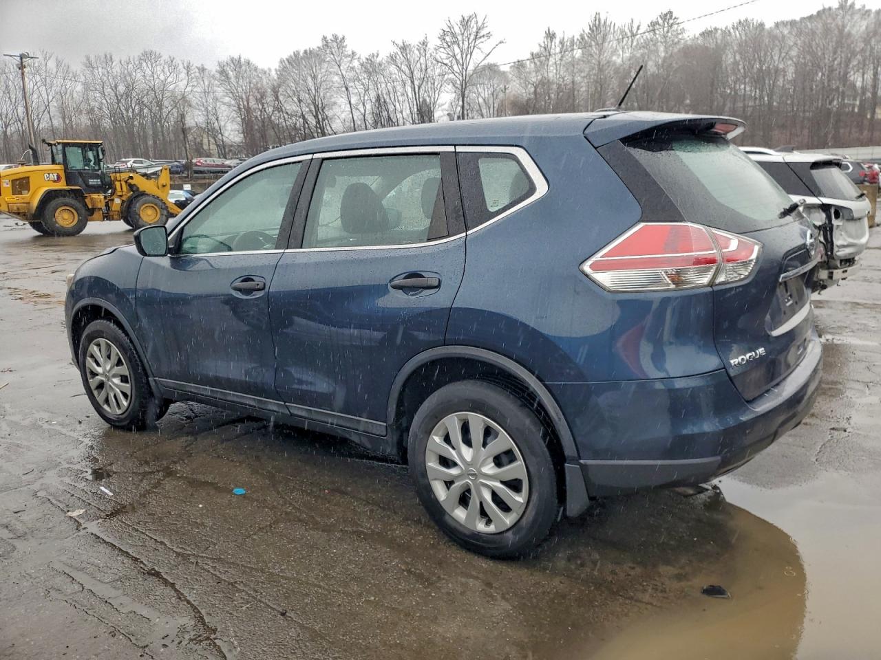 2016 NISSAN ROGUE S photo 2