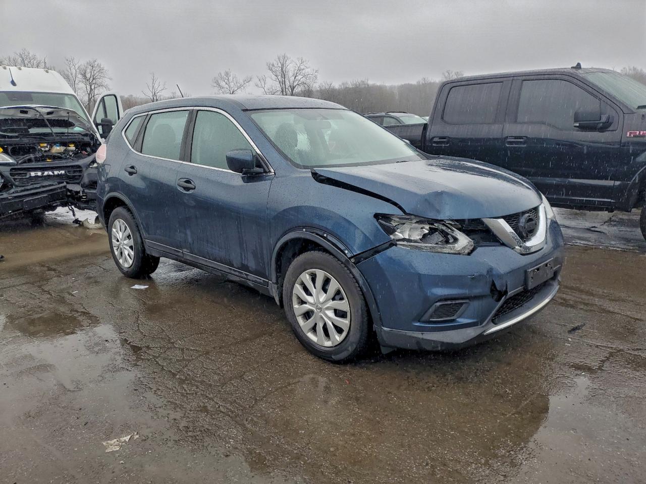 2016 NISSAN ROGUE S photo 4