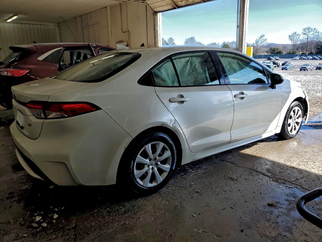 2020 TOYOTA COROLLA LE photo 3