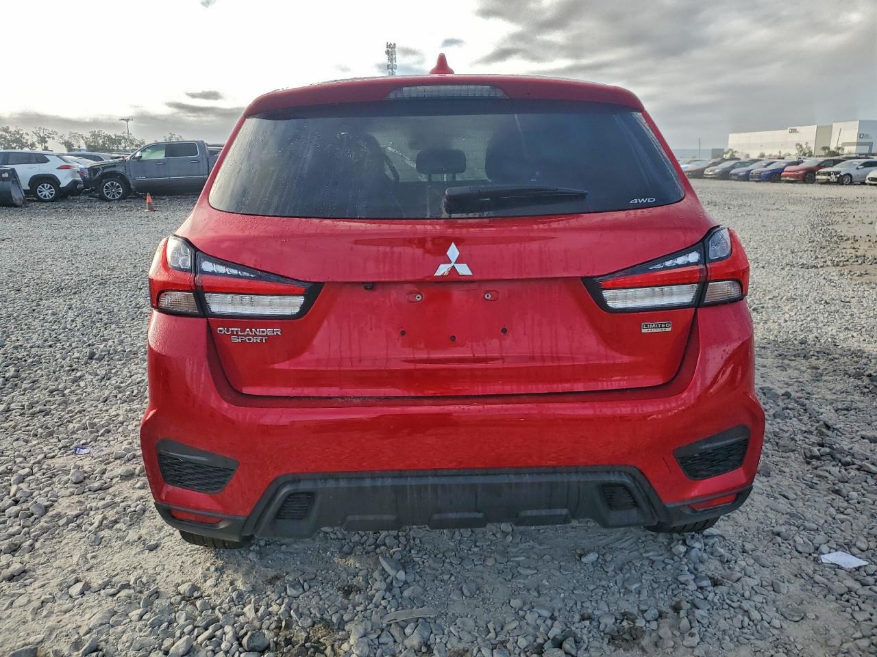 2024 MITSUBISHI OUTLANDER SPORT S/SE photo 11