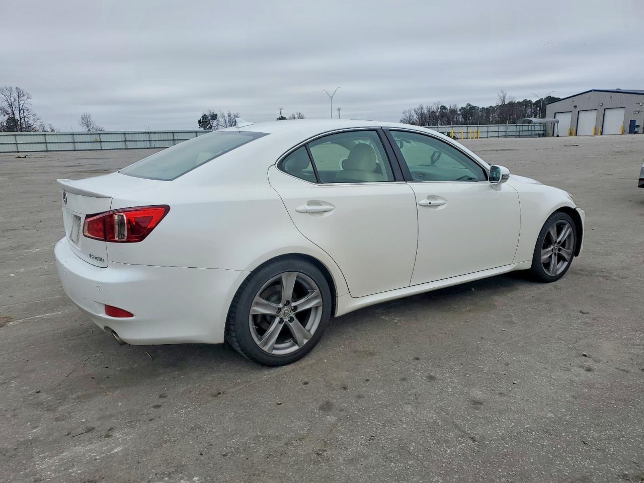 2012 LEXUS IS 250 photo 3