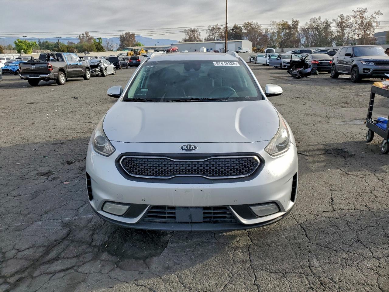 2018 KIA NIRO TOURING photo 5