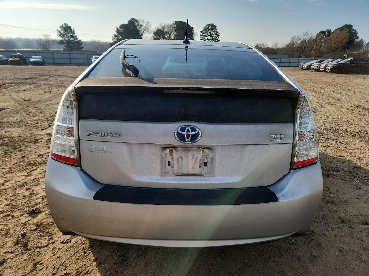 2010 TOYOTA PRIUS photo 6